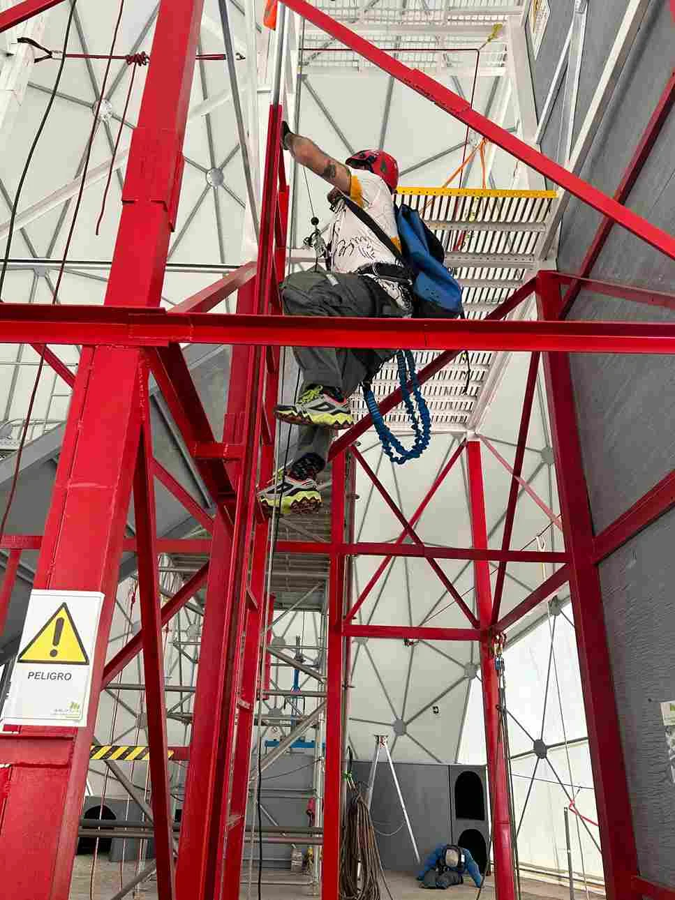 Capacitaciones en Espacios Confinados y Trabajo en Altura